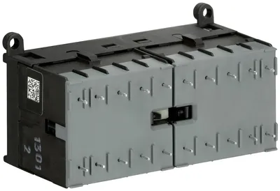 Mini Reversing Contactor VBC7 24 V DC - 3 NO - 0 NC - Soldering Pins