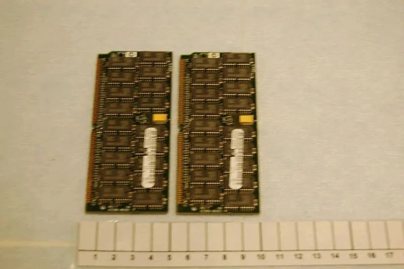 MB553 128Mbyte RAM (2x64Mbyte)