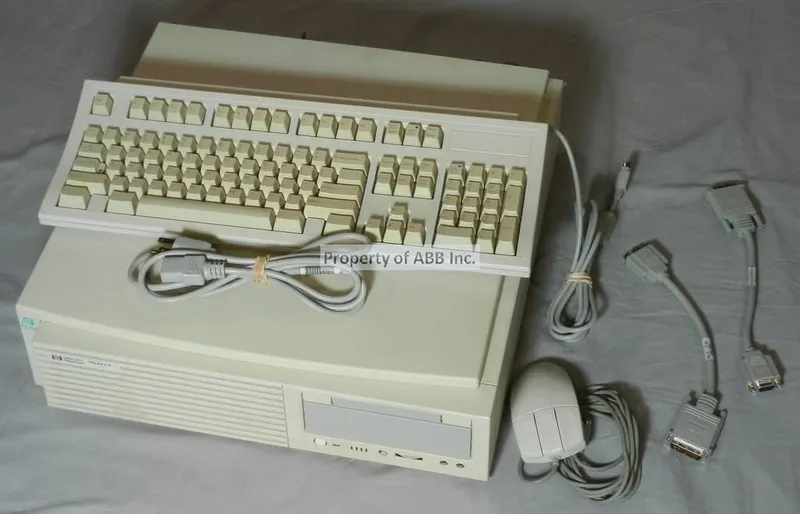 HP 9000 MODEL B132l, HP9000-B-132L