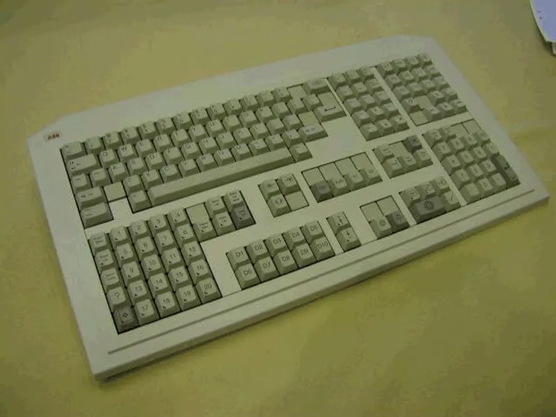 IH512EN Operator Keyboard, Mechanical.