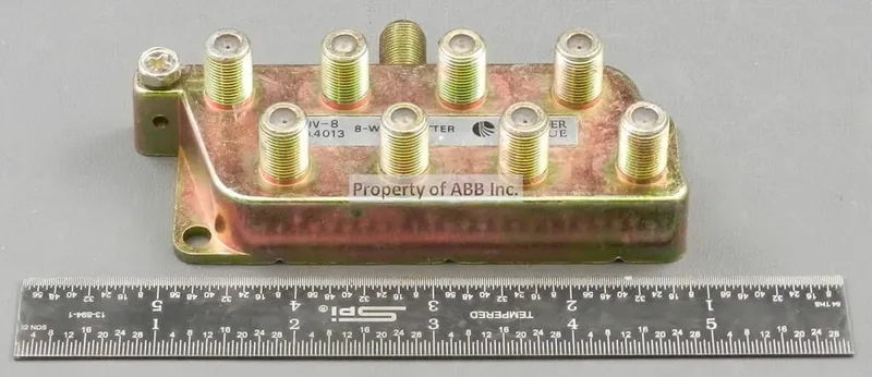 4872 RF AMPLIFIER