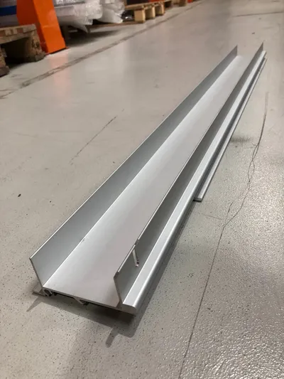 TRAY MOD-END LH RIVETED
