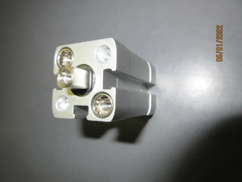 Double acting pneumatic cylind — photo 2 of 2