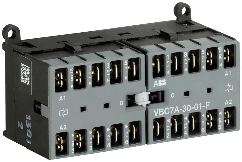 Mini Reversing Contactor VBC7A 24 V DC - 3 NO - 0 NC - Flat-Pin Connections — photo 1 of 2