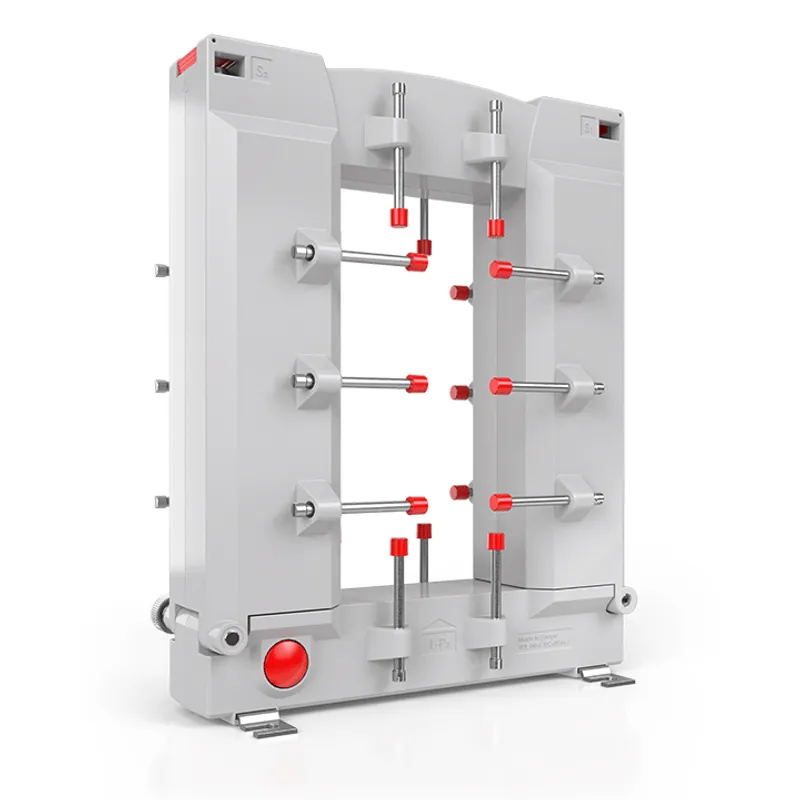 Busbar split-core CT, 2500 A AC, accuracy class 1, size 4