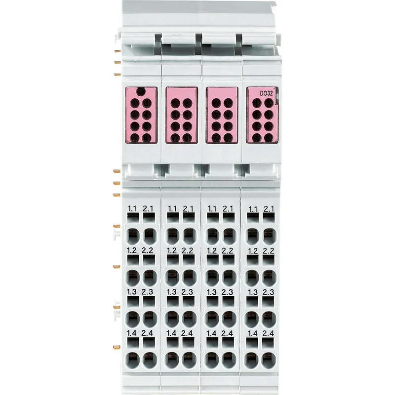 INTERFACE MODULE R-IB IL 24 DO 32/HD-PAC