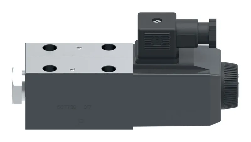 DG4V-3-0B-M-U-H7-60-EN124, DG4V30BMUH760EN124 — photo 2 of 4