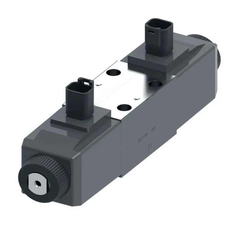 DG4V-3M-2C-M-KUP5D-H7-65, DG4V3M2CMKUP5DH765 — photo 1 of 4