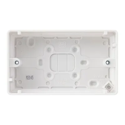 K2142RPWHI MK Logic Plus Moulded Box