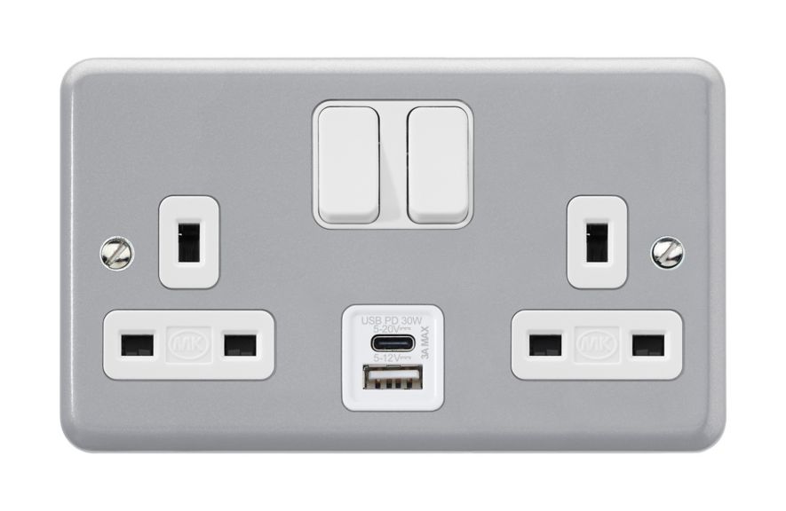 K2966D5ALM Metalclad Plus™ - USB Integrated SwitchSocket