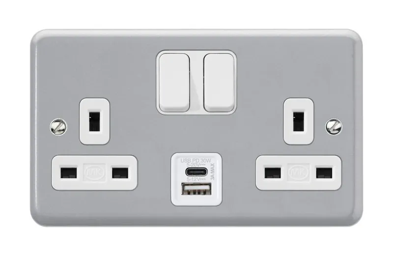 K2966D5ALM Metalclad Plus™ - USB Integrated SwitchSocket