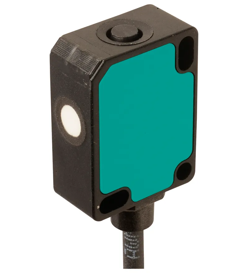 Ultrasonic sensor UC250-F77-EP-IO-0,2M-V31-P002 — photo 2 of 5