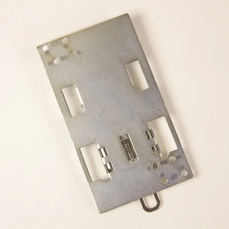 Rockwell Automation / Allen-Bradley 140G-H-DRA – 140G Circuit-Breaker Accessory — photo 2 of 2