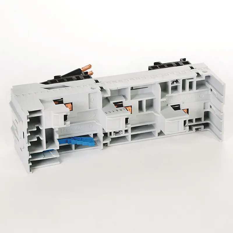 Rockwell Automation / Allen-Bradley 141A-SS63RR45 – MCS ISO 63 mm Bus Bar Adaptor Module — photo 1 of 2