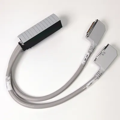 Rockwell Automation / Allen-Bradley 1492-C005025UF – LAW 2-Length D-Cable Connection Products