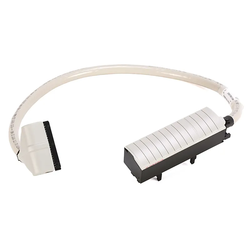 Rockwell Automation / Allen-Bradley 1492-CABLE005Y – Digital Cable Connection Products — photo 1 of 2