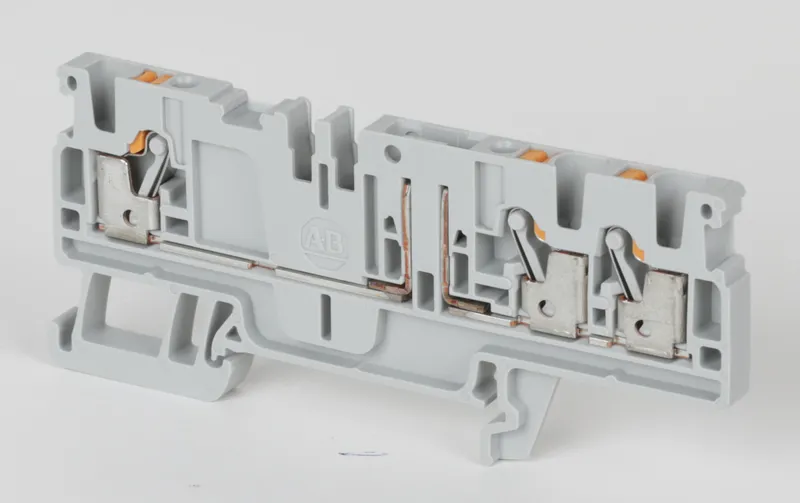 Rockwell Automation / Allen-Bradley 1492-P3PT – IEC Feed-Through Push-in Terminal Block — photo 3 of 3