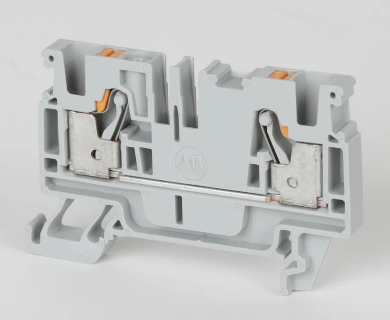 Rockwell Automation / Allen-Bradley 1492-P4 – IEC Feed-Through Push-in Terminal Block — photo 3 of 3