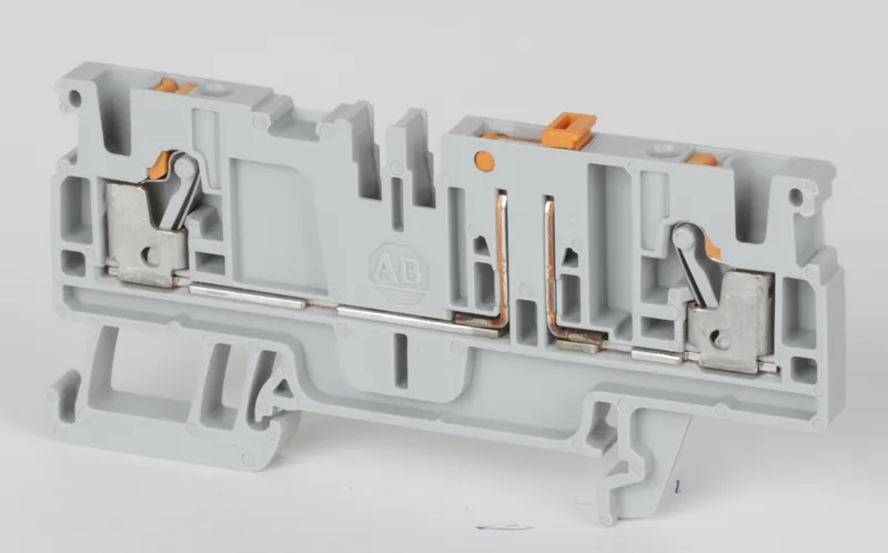 Rockwell Automation / Allen-Bradley 1492-PKD3 – IEC Feed-Through Push-in Terminal Block — photo 3 of 3