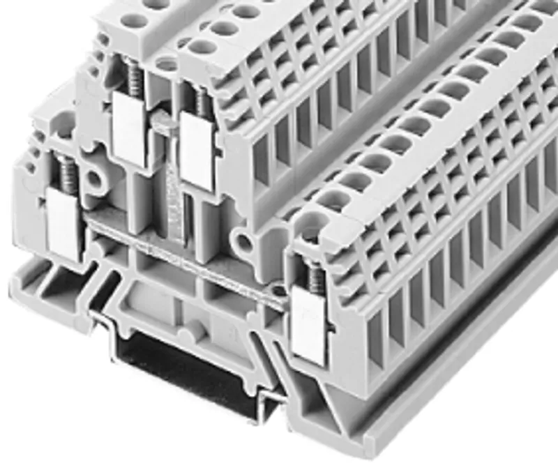 Rockwell Automation / Allen-Bradley 1492-WD4C – IEC Term Blck 8x47.6x41mm Screw — photo 1 of 2