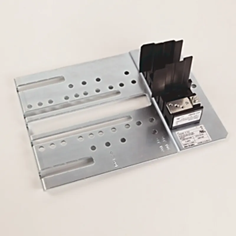 Rockwell Automation / Allen-Bradley 1494F-F30 – Fuse Block Adapter Plate Kit