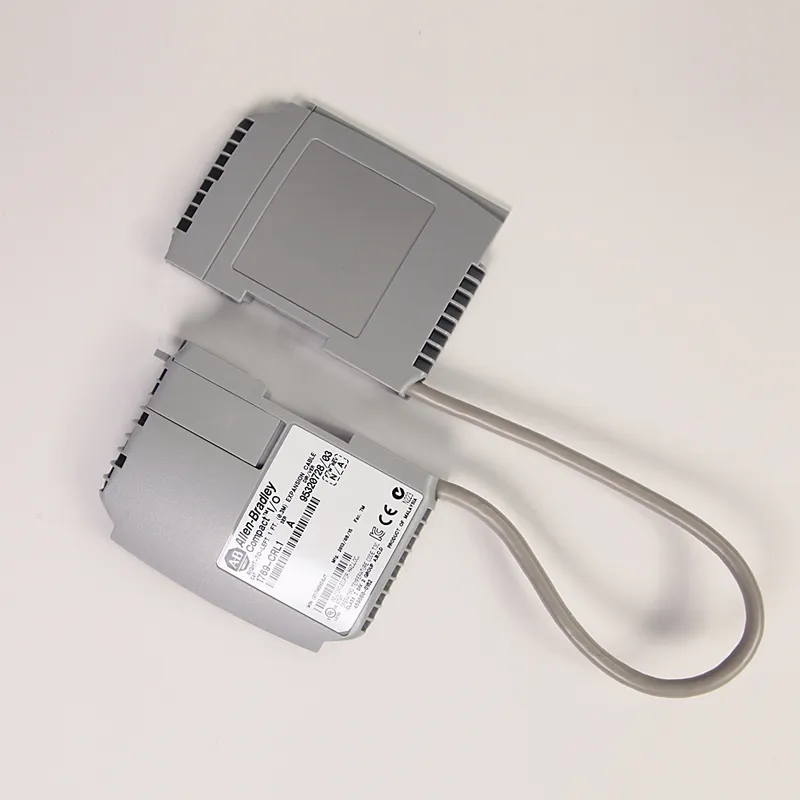 Rockwell Automation / Allen-Bradley 1769-CRL1 – CMPLX 0.3 m Right to Left Bus Exp Cable