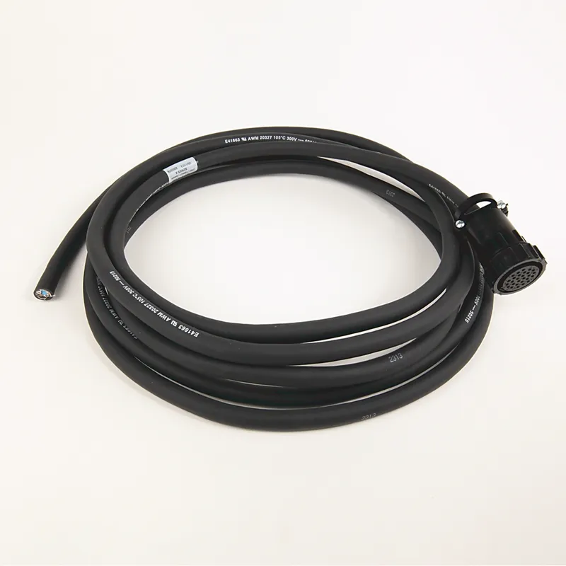 Rockwell Automation / Allen-Bradley 2090-CFBM6DF-CBAA04 – TL-Series 4m Feedback Cable
