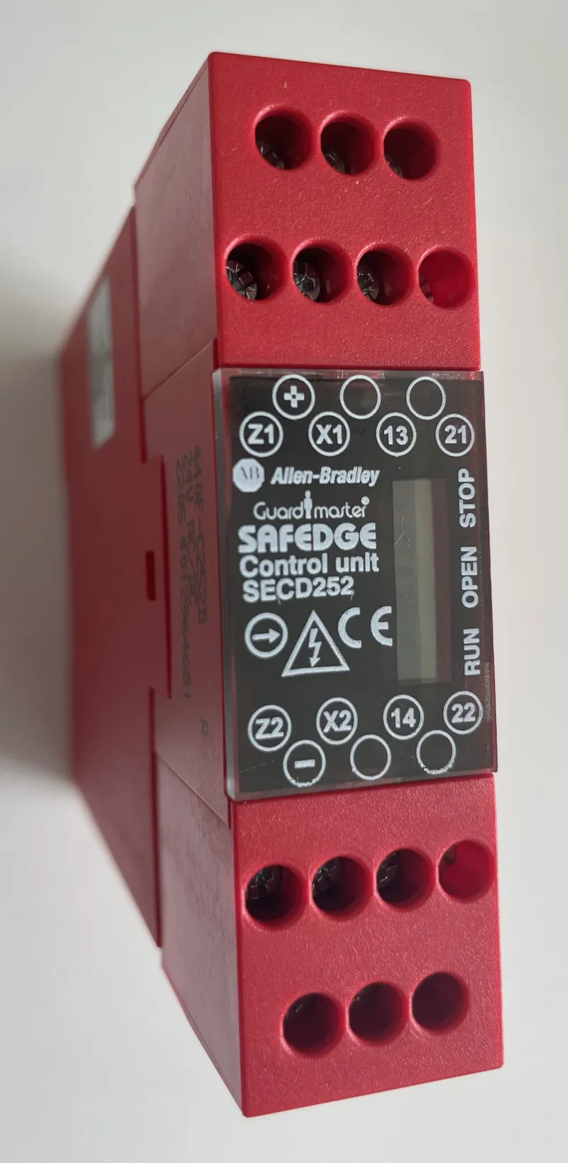 Rockwell Automation / Allen-Bradley 440F-C252D — photo 2 of 2