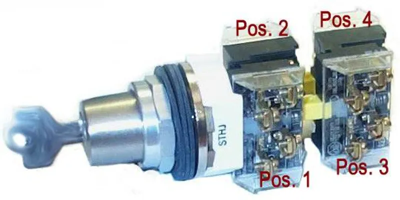 Rockwell Automation / Allen-Bradley 800T-J45A – 30mm Selector Switch 800T PB — photo 2 of 2