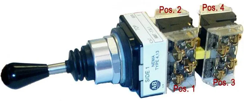 Rockwell Automation / Allen-Bradley 800T-T3P8EAXX – 30mm Toggle Switch 800T PB — photo 2 of 2