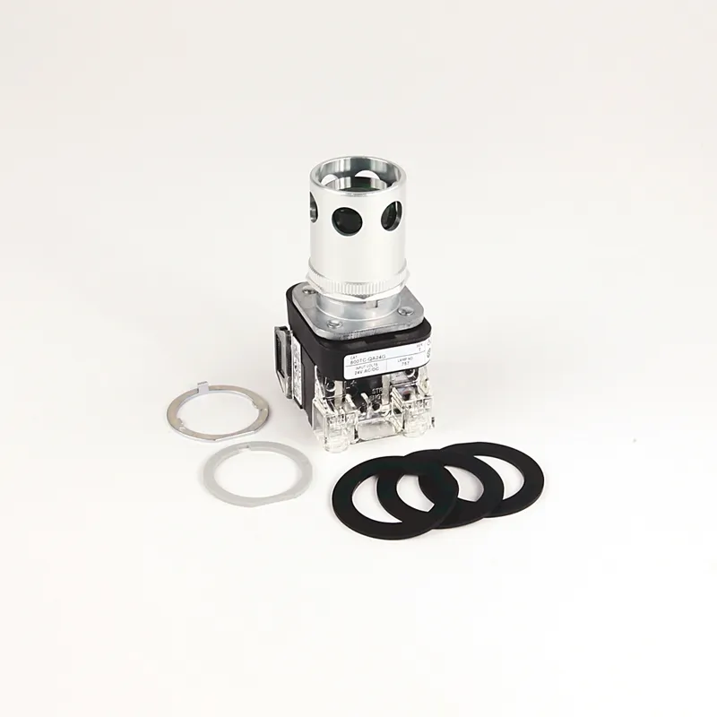 Rockwell Automation / Allen-Bradley 800TC-QA24R – 30mm Momentary Push Button 800T PB — photo 1 of 2