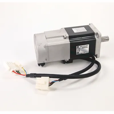 Rockwell Automation / Allen-Bradley TL-A220P-BJ32AA – TL-Series 240V AC Rotary Servo Motor