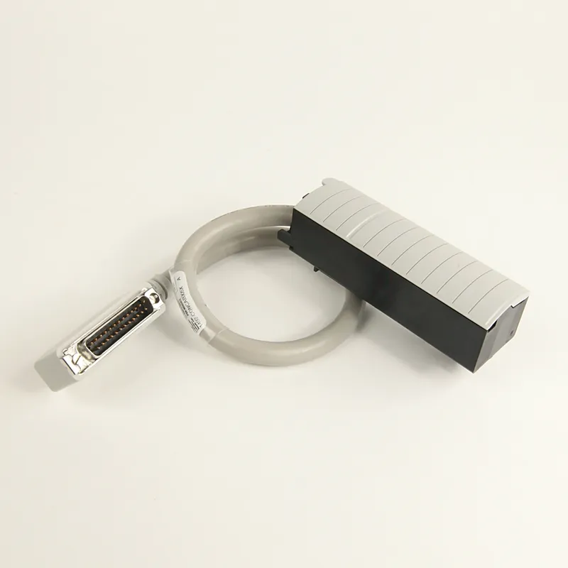 1492-CONCAB005X Pre-wired PLC Conversion Cable