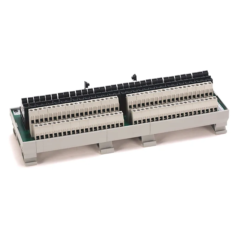 1492-XIMTR4024-32R 40-Pin Relay IFM 24V DC 32 Relays