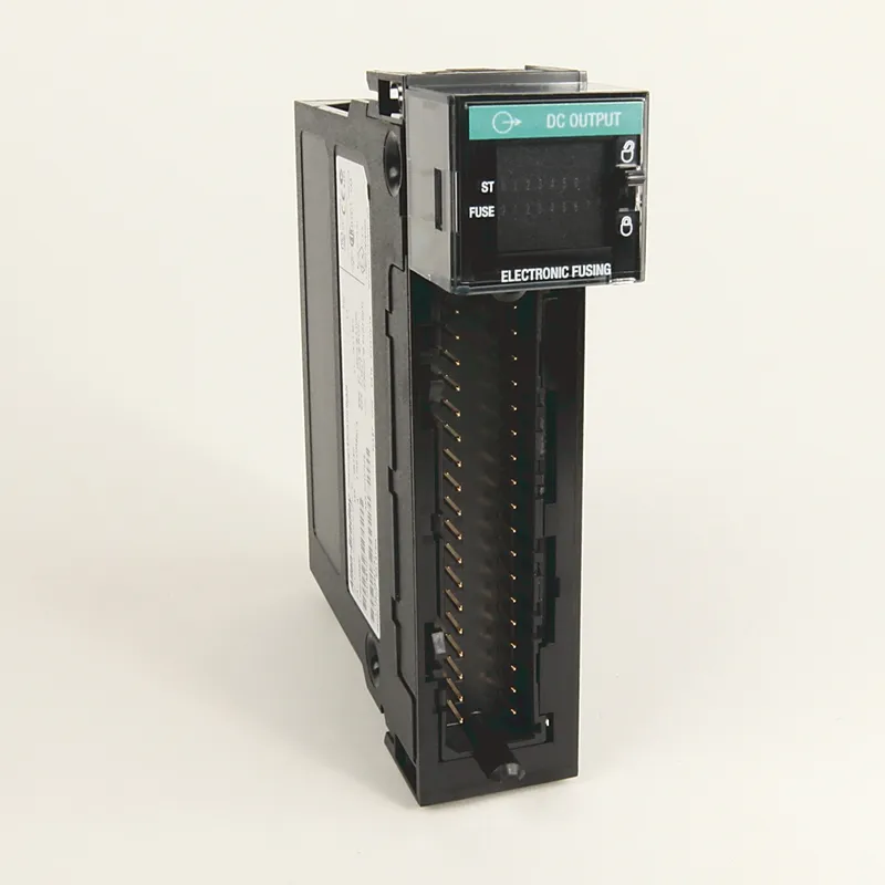 1756-OB8EIK ControlLogix 8 Point D/O Module