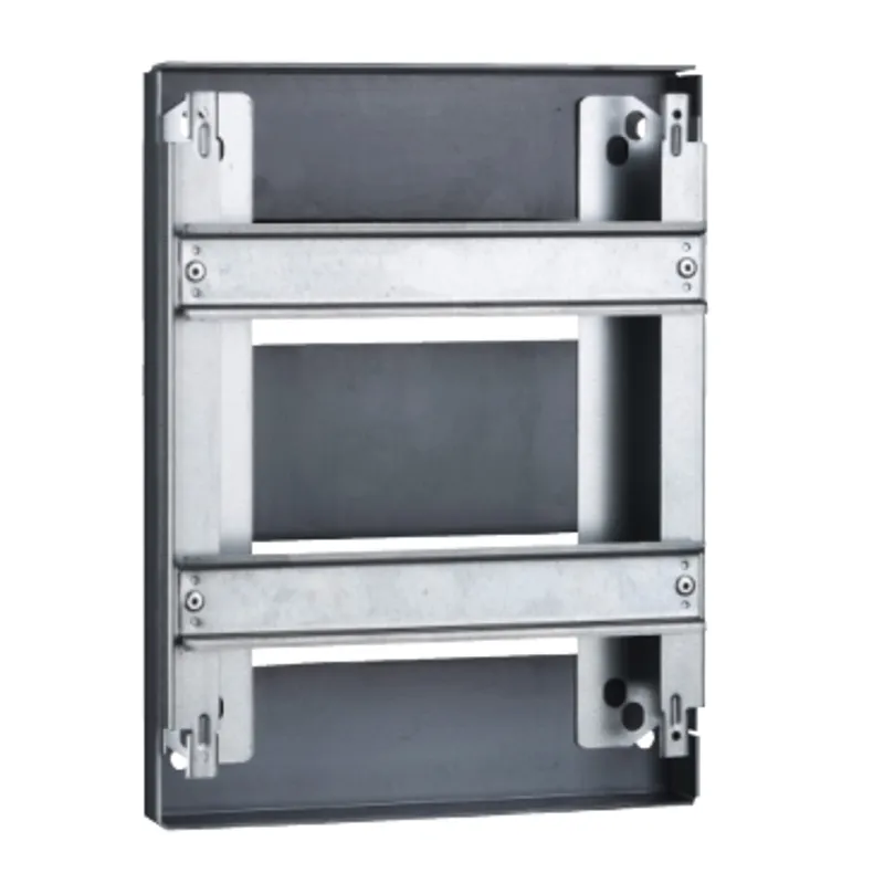 modular dist chassis 18 modules of 18mm w/ insulating prot.plate for PLM3025 — photo 2 of 2