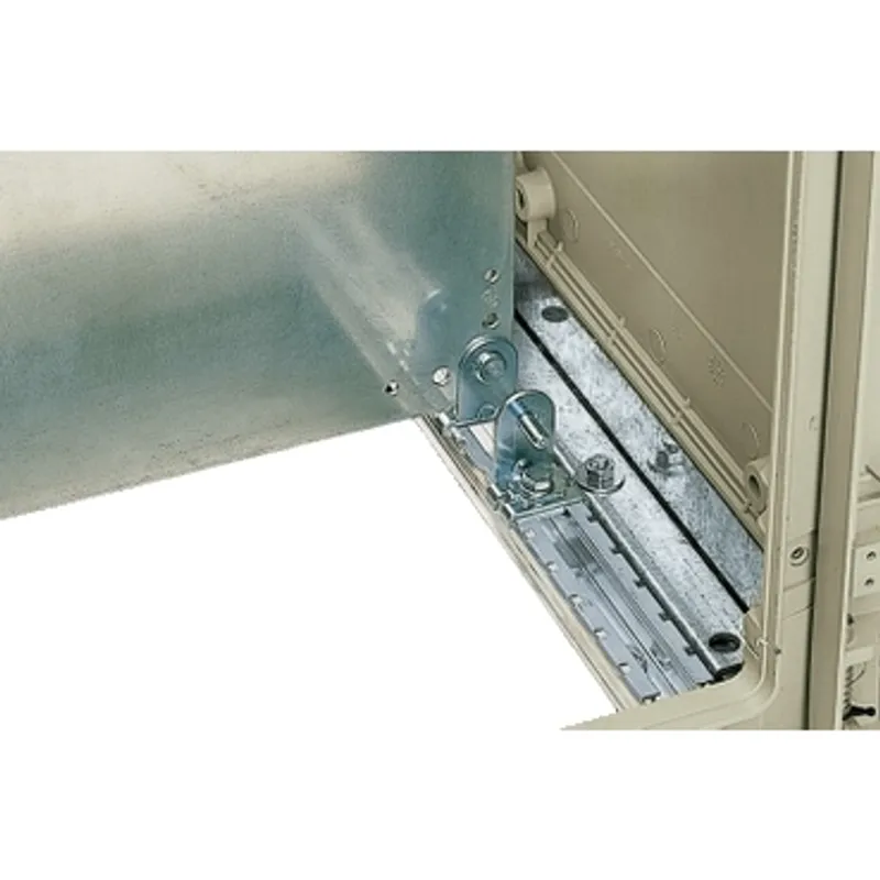 Set of 4 brackets to get an additional support of mounting plate on step slides — photo 1 of 2