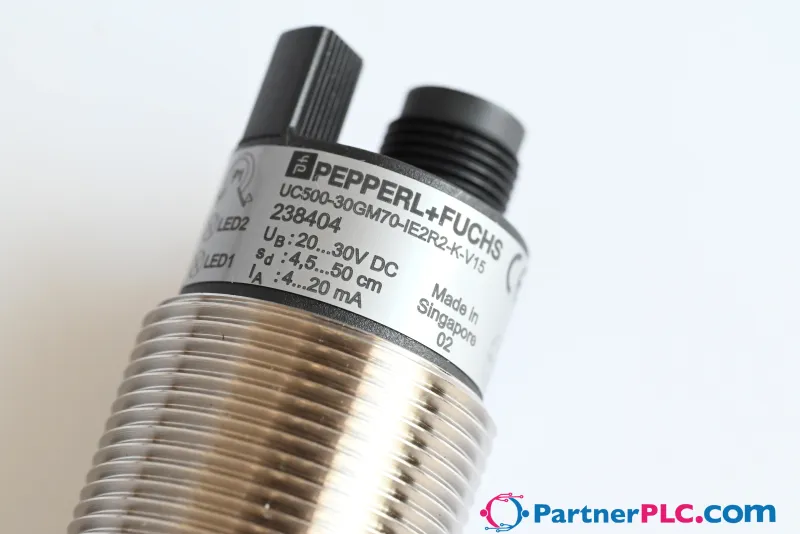Pepperl+Fuchs 238404 / UC500-30GM70-IE2R2-K-V15 New — photo 7 of 7