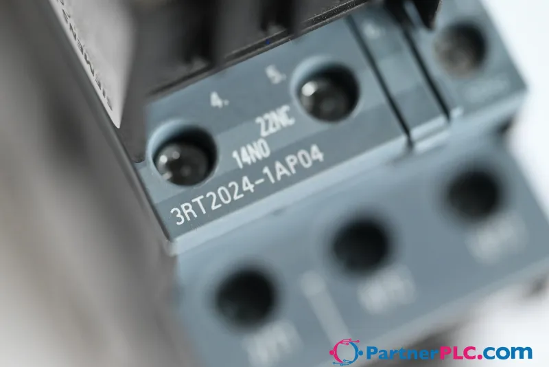 Siemens 3RT2024-1AP04 New without box — photo 4 of 11