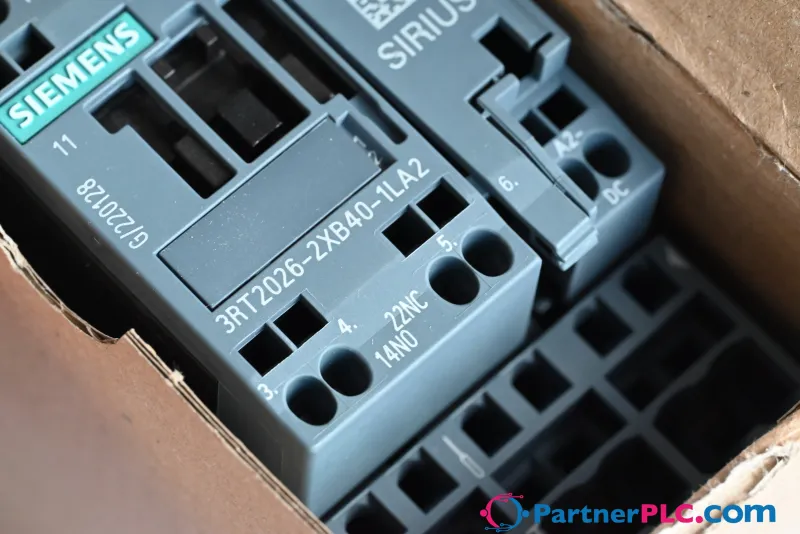 Siemens 3RT2026-2XB40-1LA2 New — photo 6 of 7