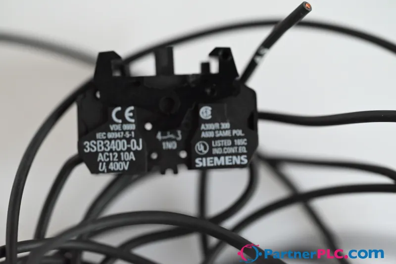 Siemens 3SB3400-0J Used — photo 1 of 5