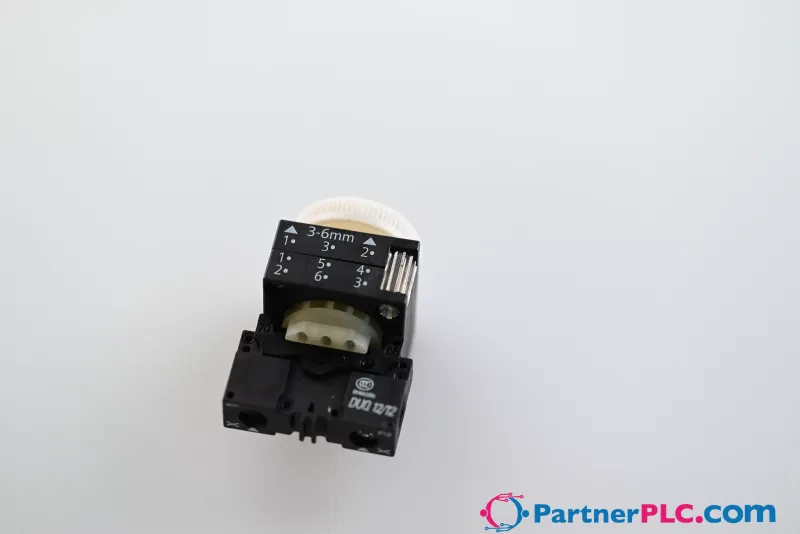 Siemens 3SB3400-1QE - 3SB3248-6AA70 — photo 2 of 5