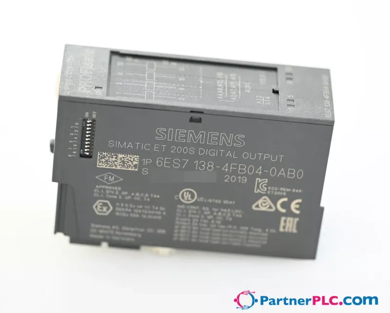 Siemens 6ES7138-4FB04-0AB0 New without box — photo 3 of 6