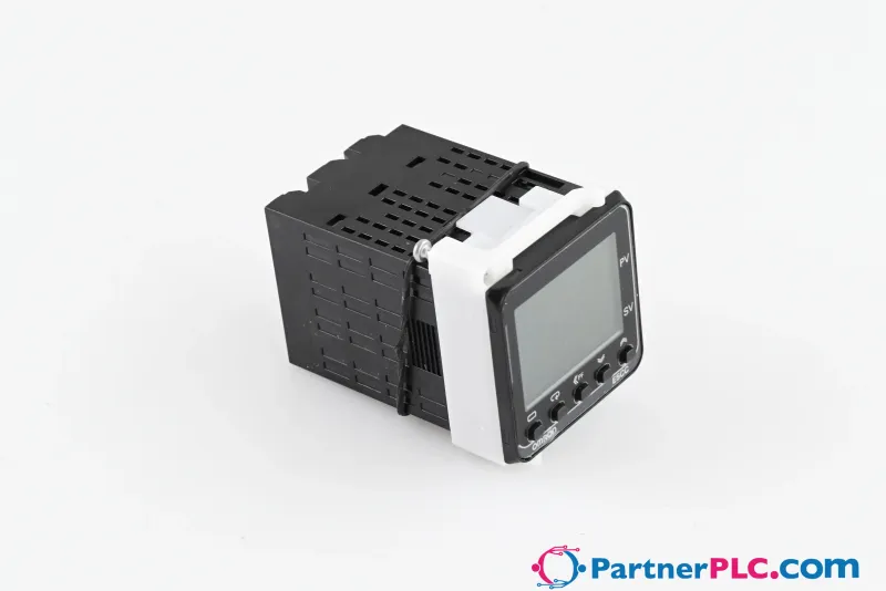Omron E5CC-QX2DBM-000 New — photo 3 of 4