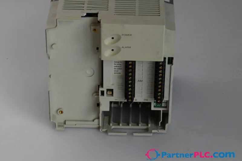 Mitsubishi FR-E520S-0. 75K-EC Used - With Damage — photo 3 of 6