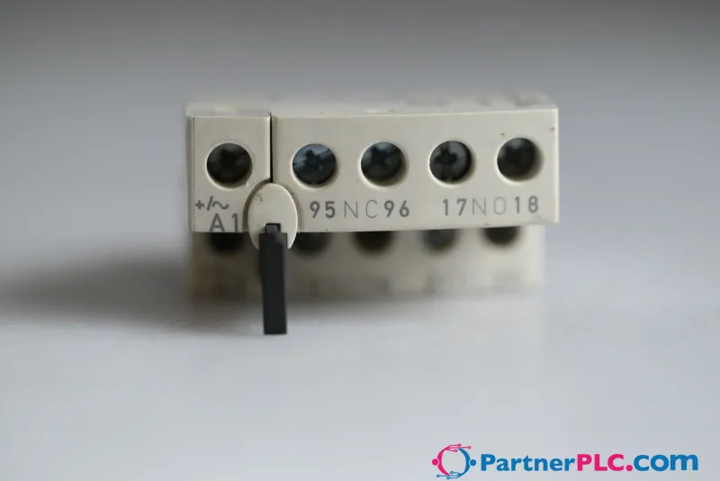 Schneider Electric LU9BC11 Used — photo 5 of 8