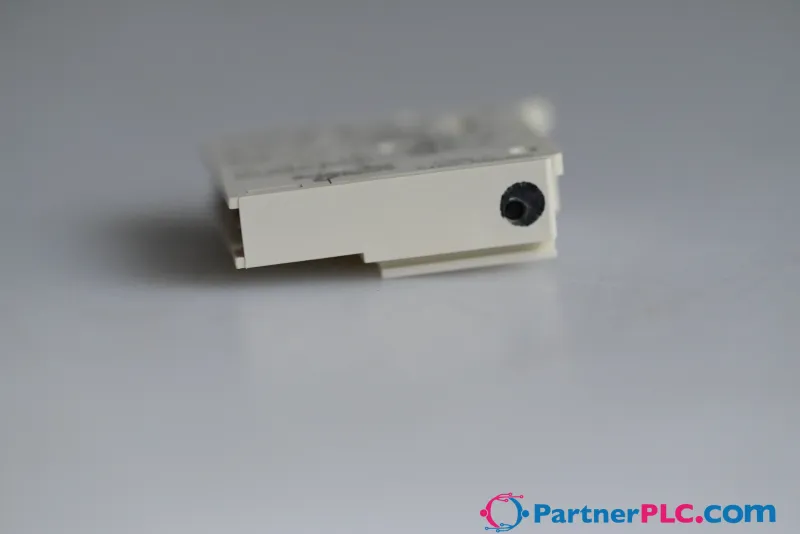 Schneider Electric LUA1C110 Used — photo 4 of 8