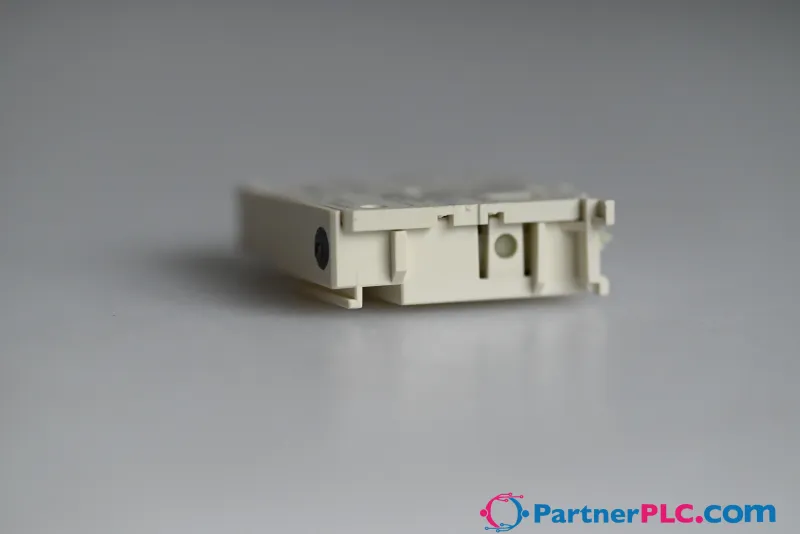Schneider Electric LUA1C110 Used — photo 5 of 8