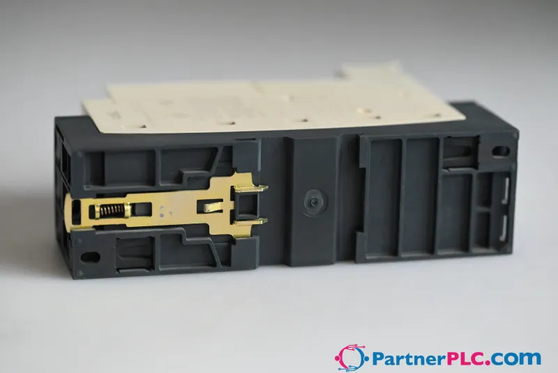 Schneider Electric LUB12 Used — photo 6 of 8