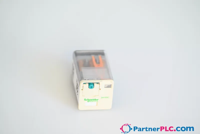 Schneider Electric RUMC3AB1BD — photo 1 of 7